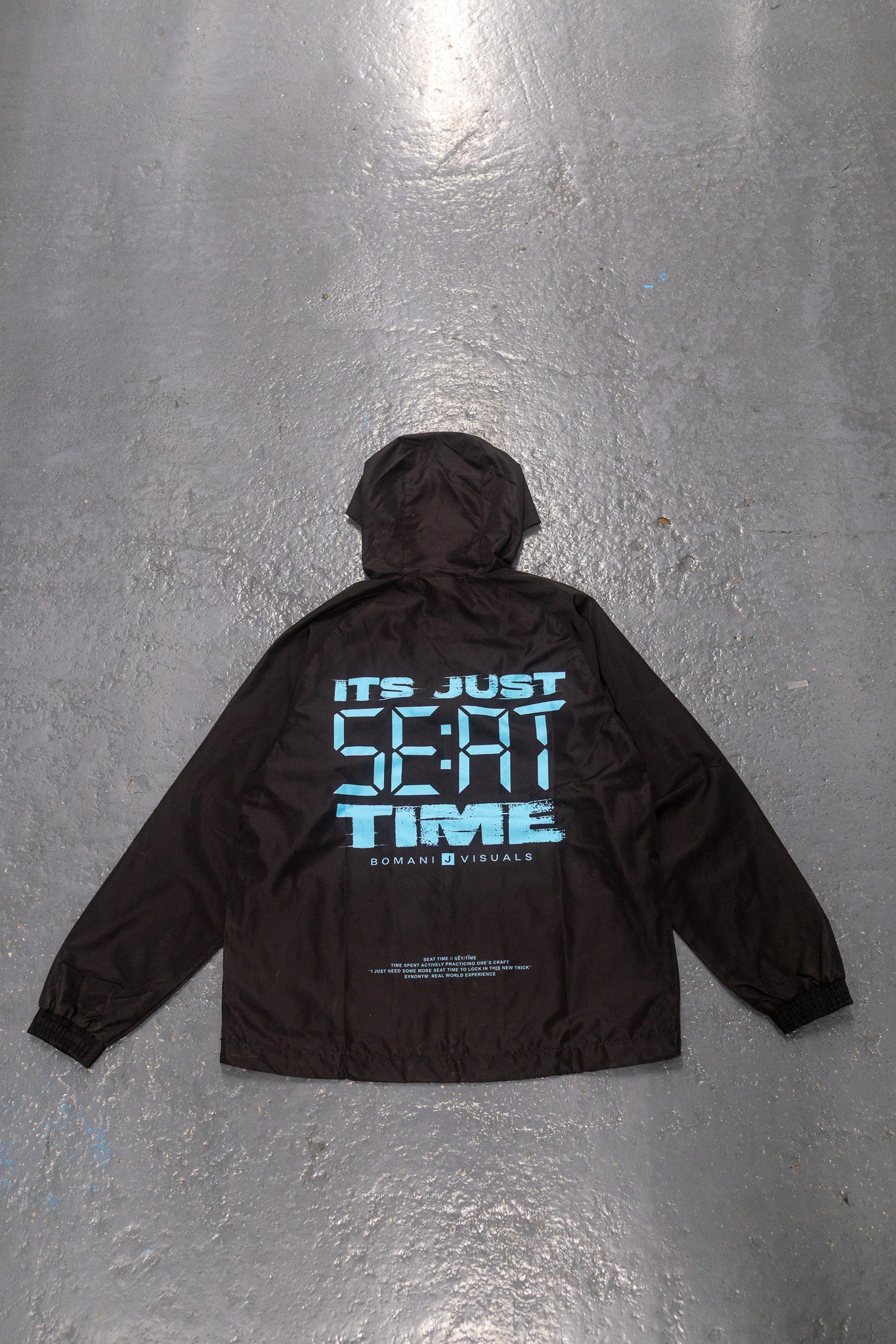Tiffany:Black Windbreaker
