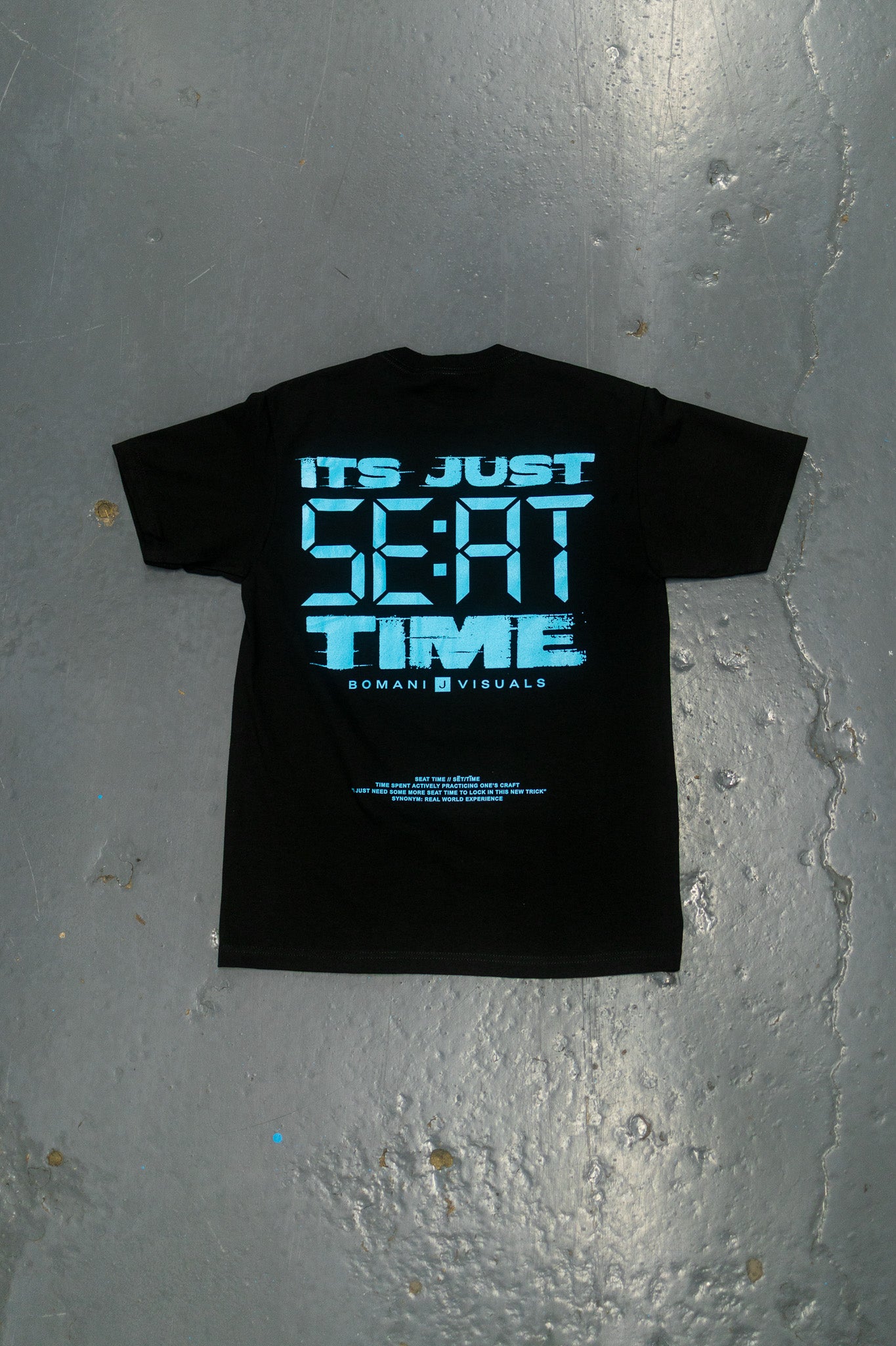 V4 Tee - Tiffany:Black