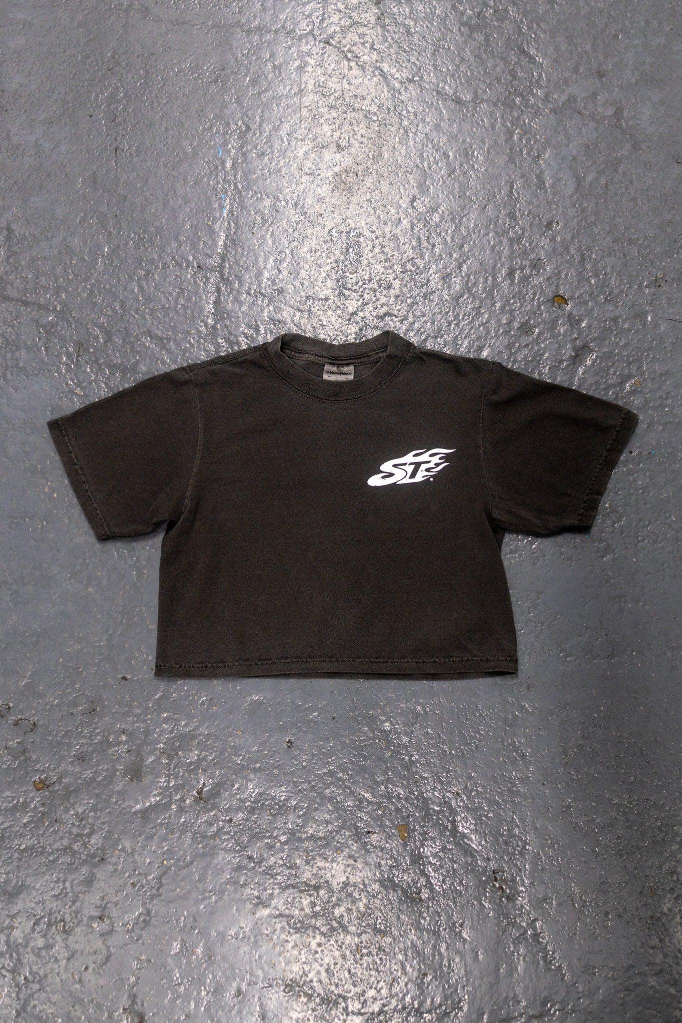 Women’s Flame:Chain Crop Tee