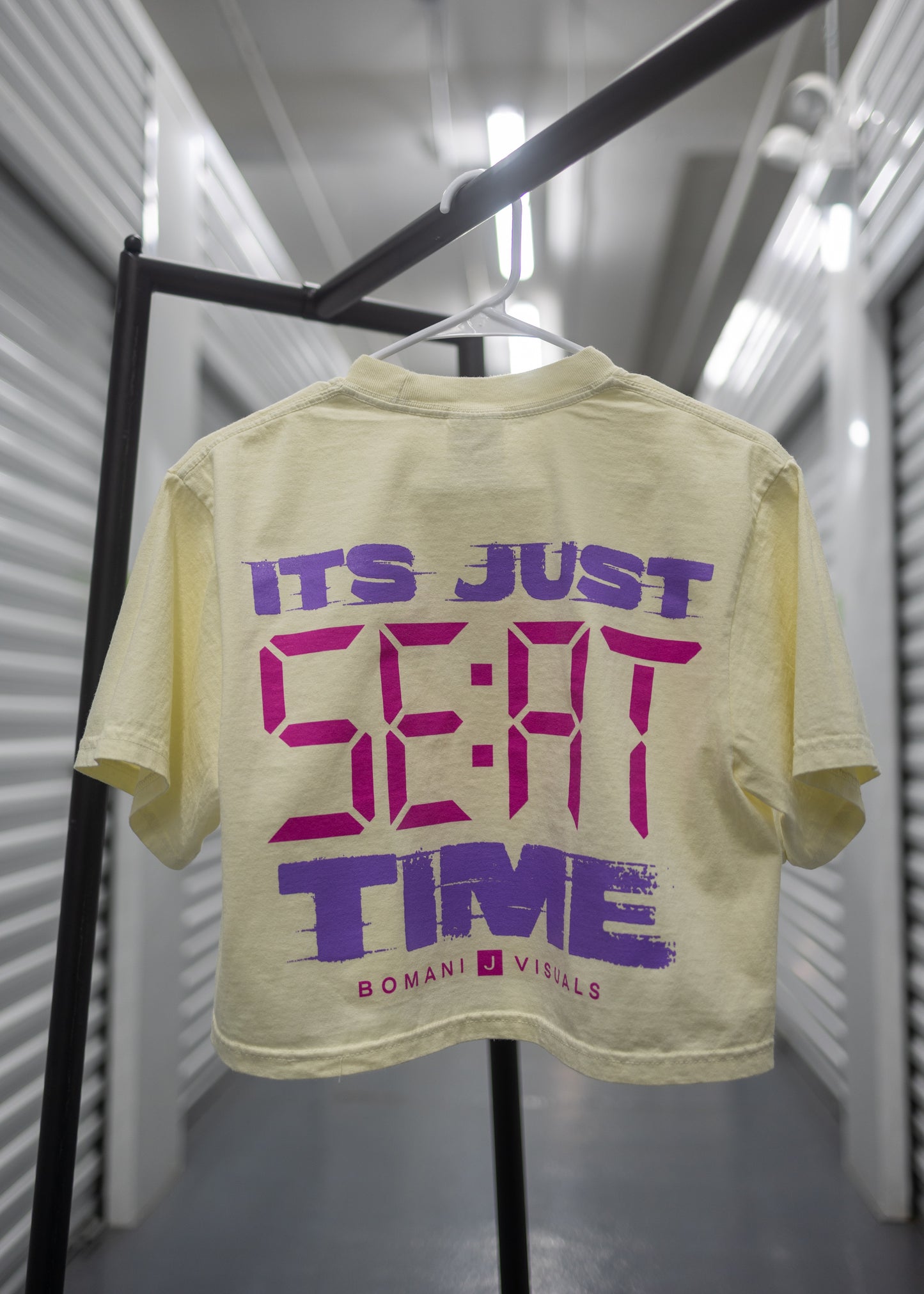 Womens Crop Tee - Creme pink & purple